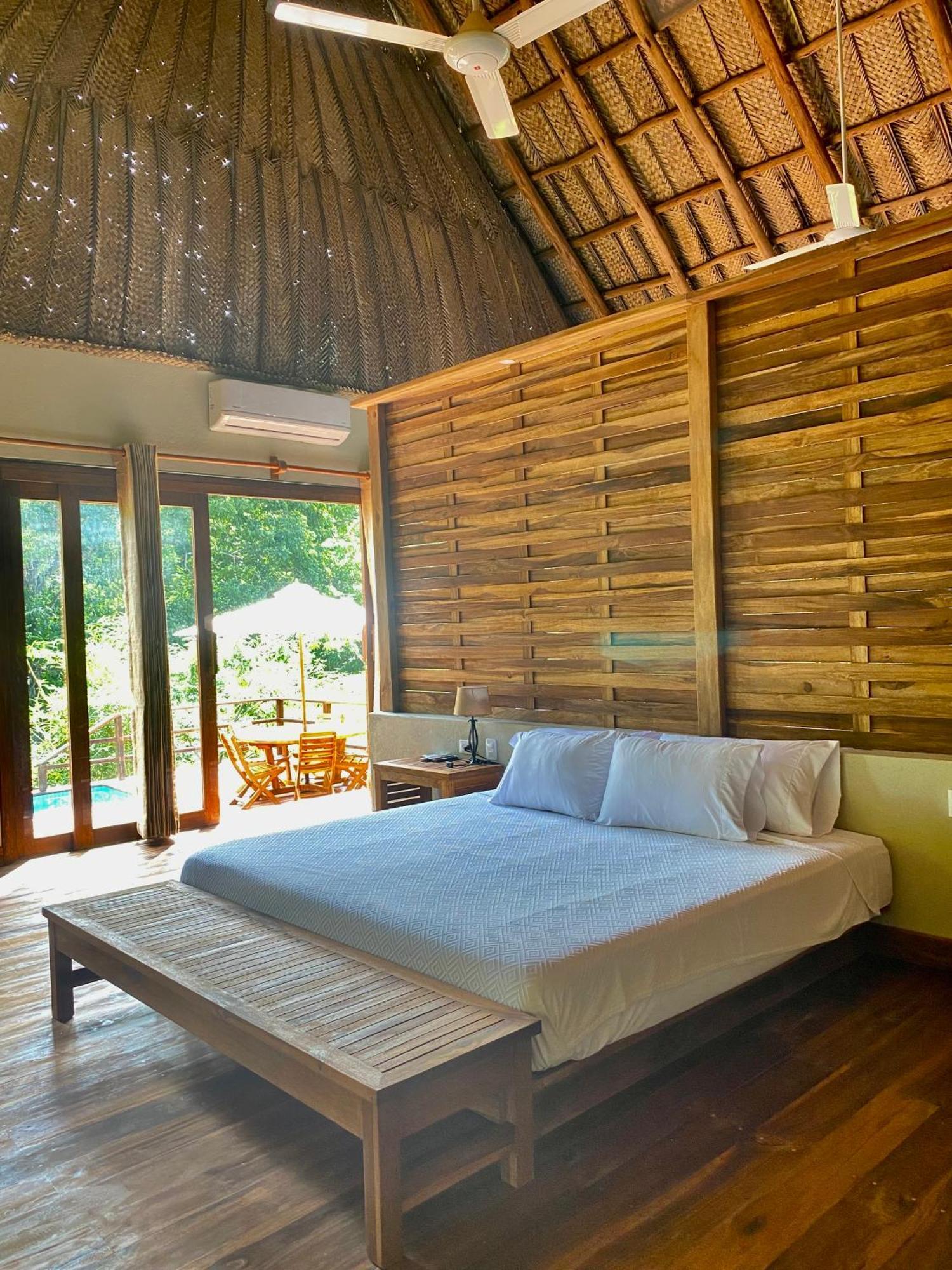 Senda Watapuy HotZaino Szoba fotó A bedroom at the resort